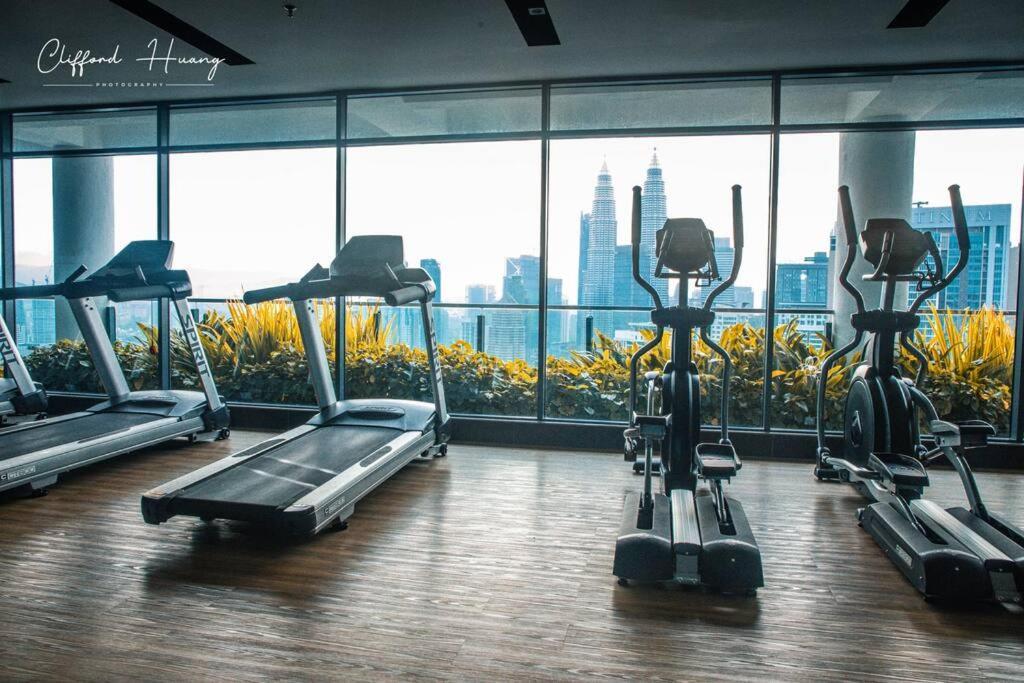 The Colony By Infinitum Best Pool View Klcc Trx Merdeka 118 Kl Tower Kuala Lumpur Buitenkant foto